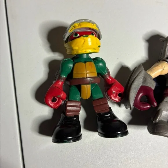 Playmates TMNT Shredder & Raphael - Picture 2 of 7